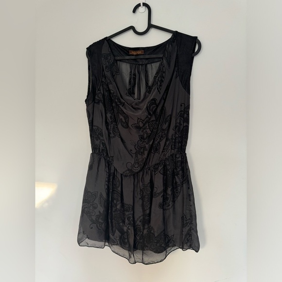 Piazza Roma Tops - Piazza Roma Silk Blend Black Floral Sleeveless Top